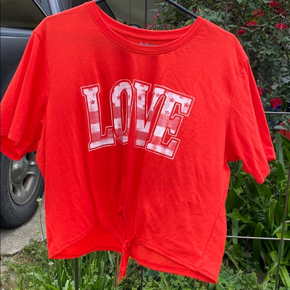 Love crop top
